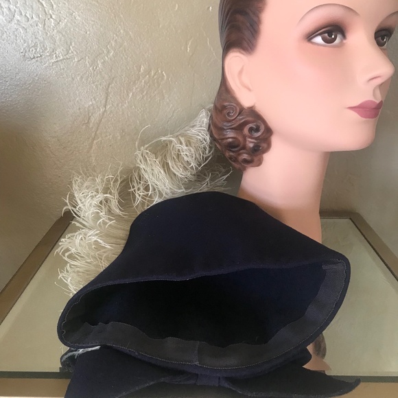 CHIC 1940s NAVY FELT \